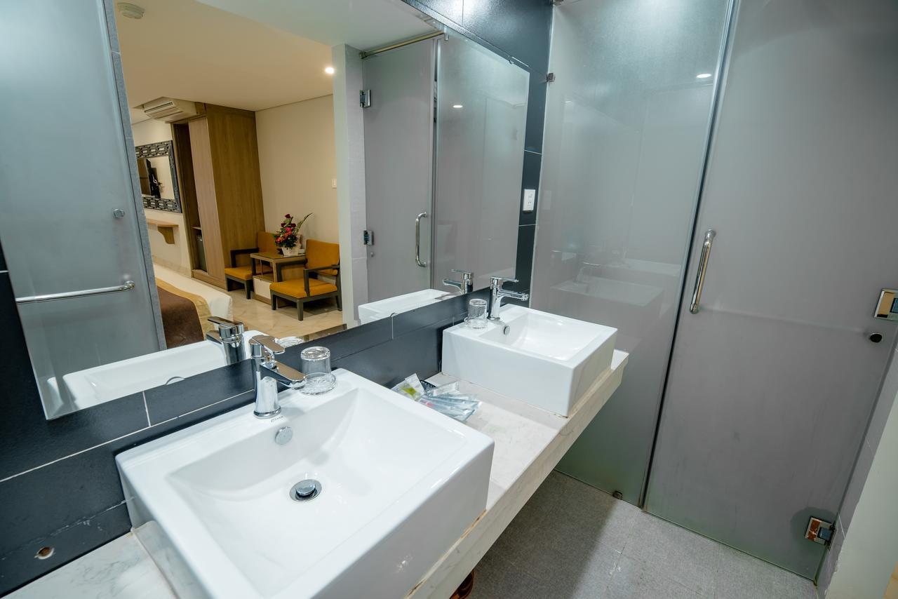 Hong Phuc Hotel 4 Da Nang Exterior photo